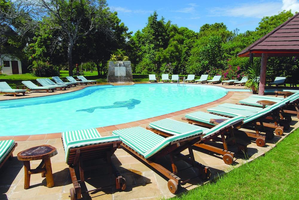 Leopard Beach Diani Beach Exterior photo
