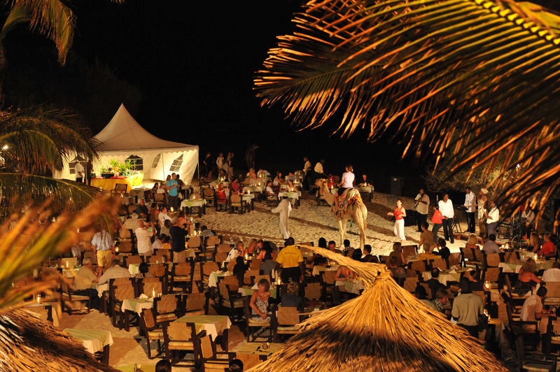 Leopard Beach Diani Beach Exterior photo