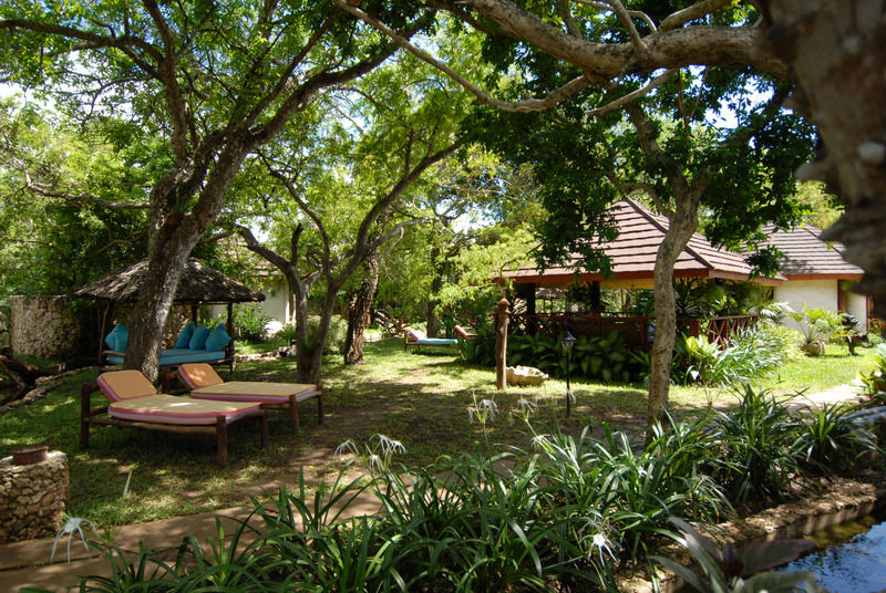 Leopard Beach Diani Beach Exterior photo