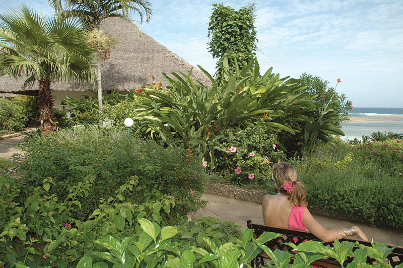 Leopard Beach Diani Beach Exterior photo