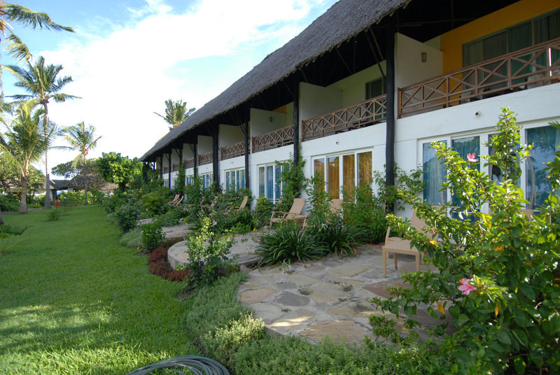 Leopard Beach Diani Beach Exterior photo
